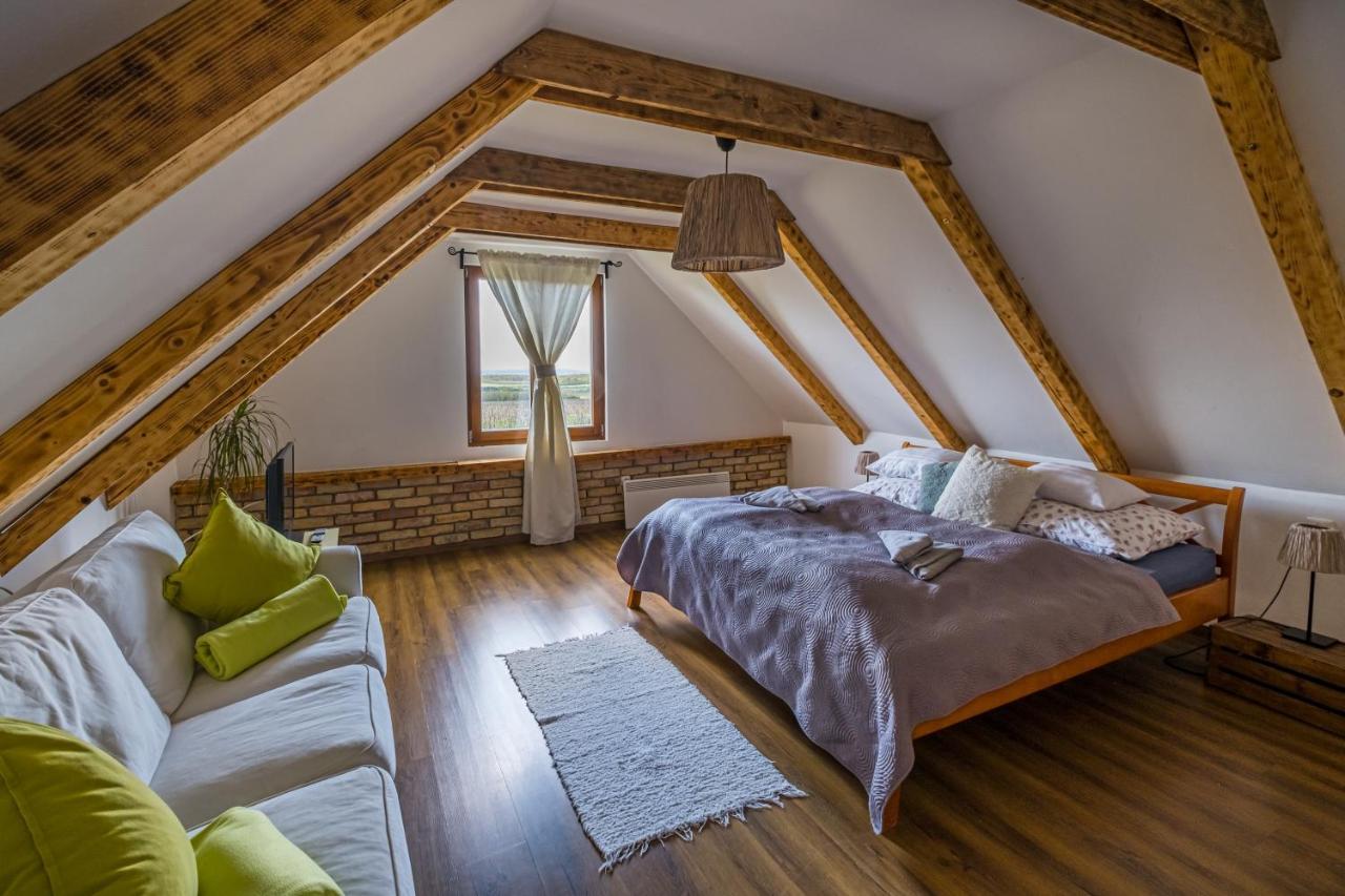 Tagyon Birtok Mandula Apartmanhaz Buitenkant foto